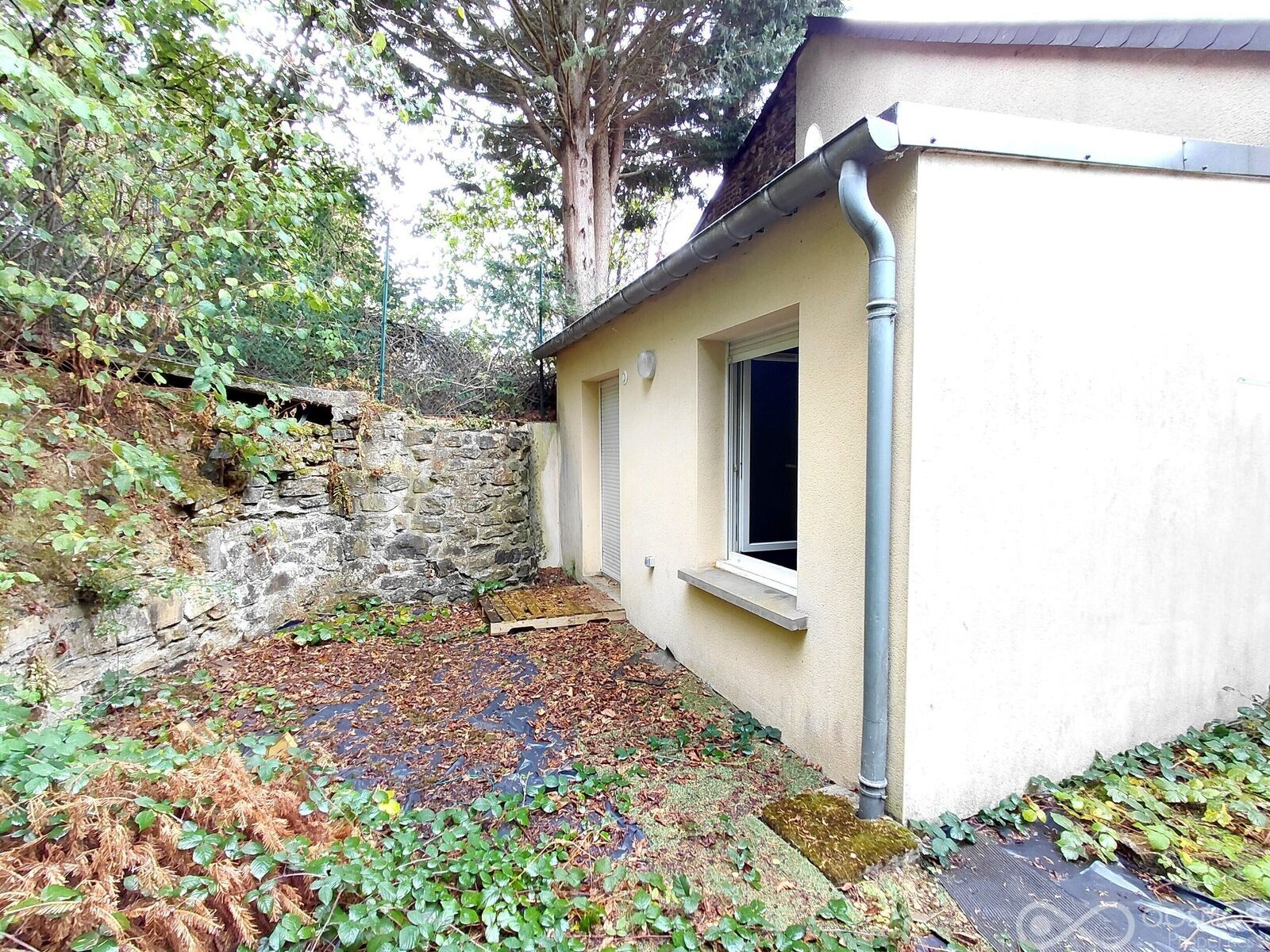Maison rénovée 2 chambres 77 m² de superficie totale - 1