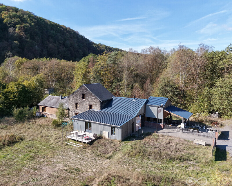 Ensemble immobilier atypique - Final-1292