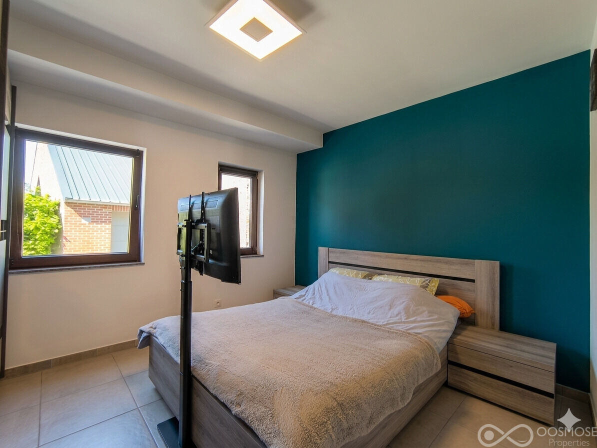 Appartement 2ch avec cour - 06